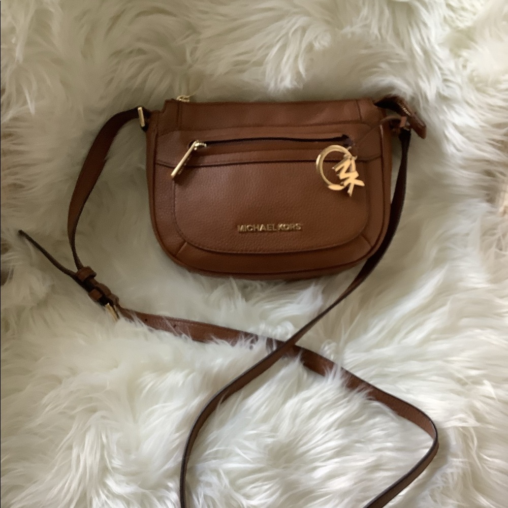 Michael kors crossbody
